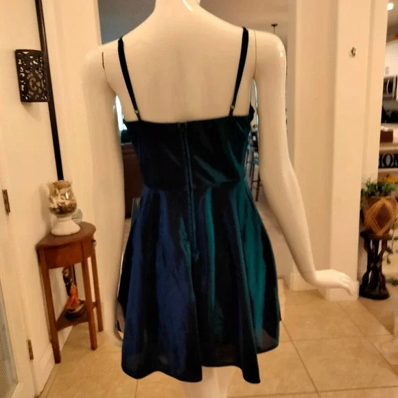 Metallic Royal blue evening dress 11 - Picture 2 of 8